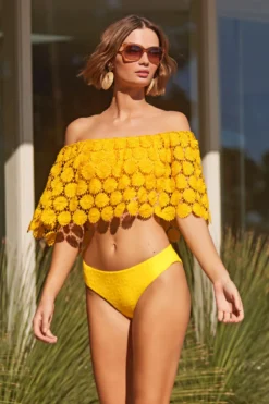 Bardot Off The Shoulder Crop Top -Beachwear Threads 3463835 Apparel Top Daisy Lifestyle